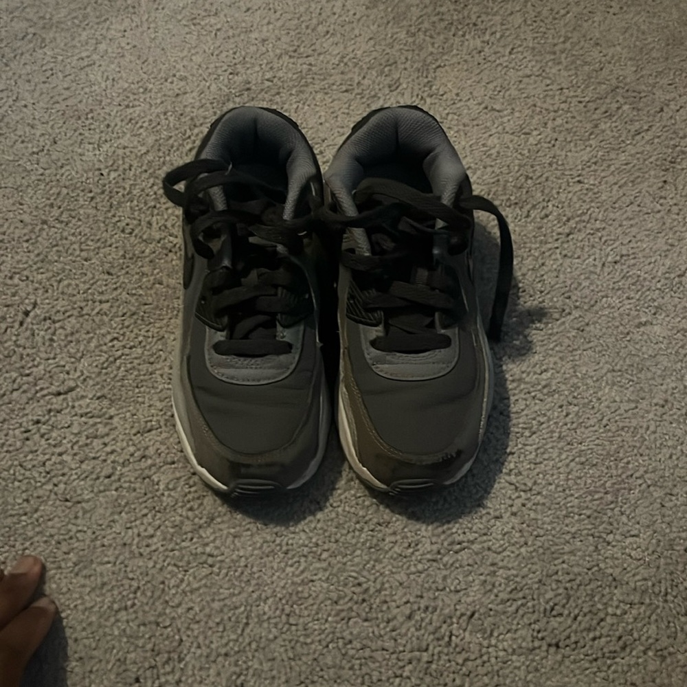 3y boys Nike air max